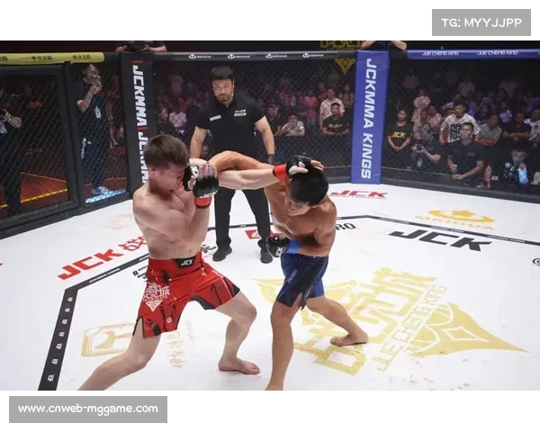 那尔太·克孜巴依与胡布兰·吐尔逊别克晋级JCK觉城之夜羽量级赏金赛决赛